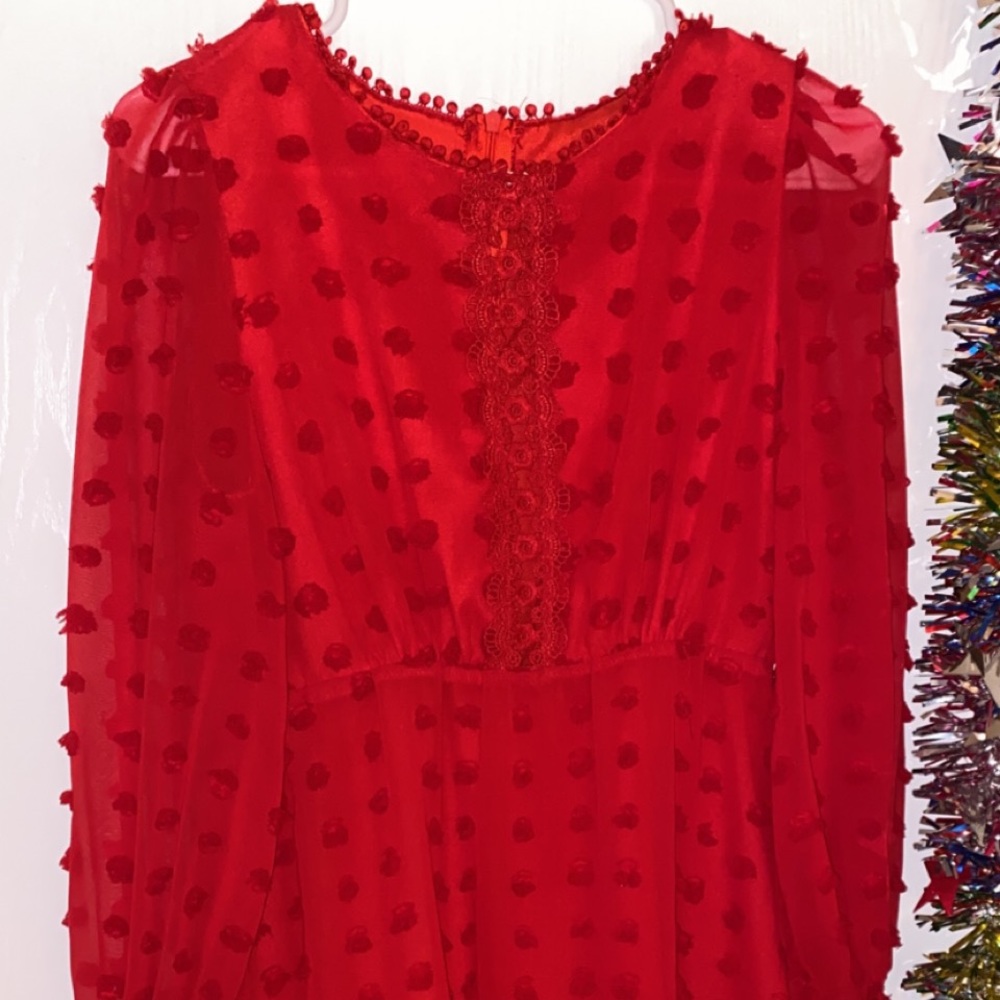 Bright red cocktail dress ⚡️❤️